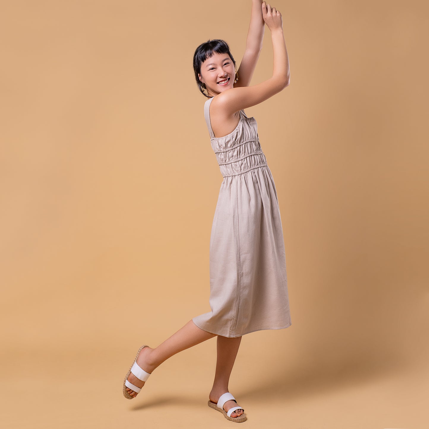 Isa Midi Linen Dress (Beige)