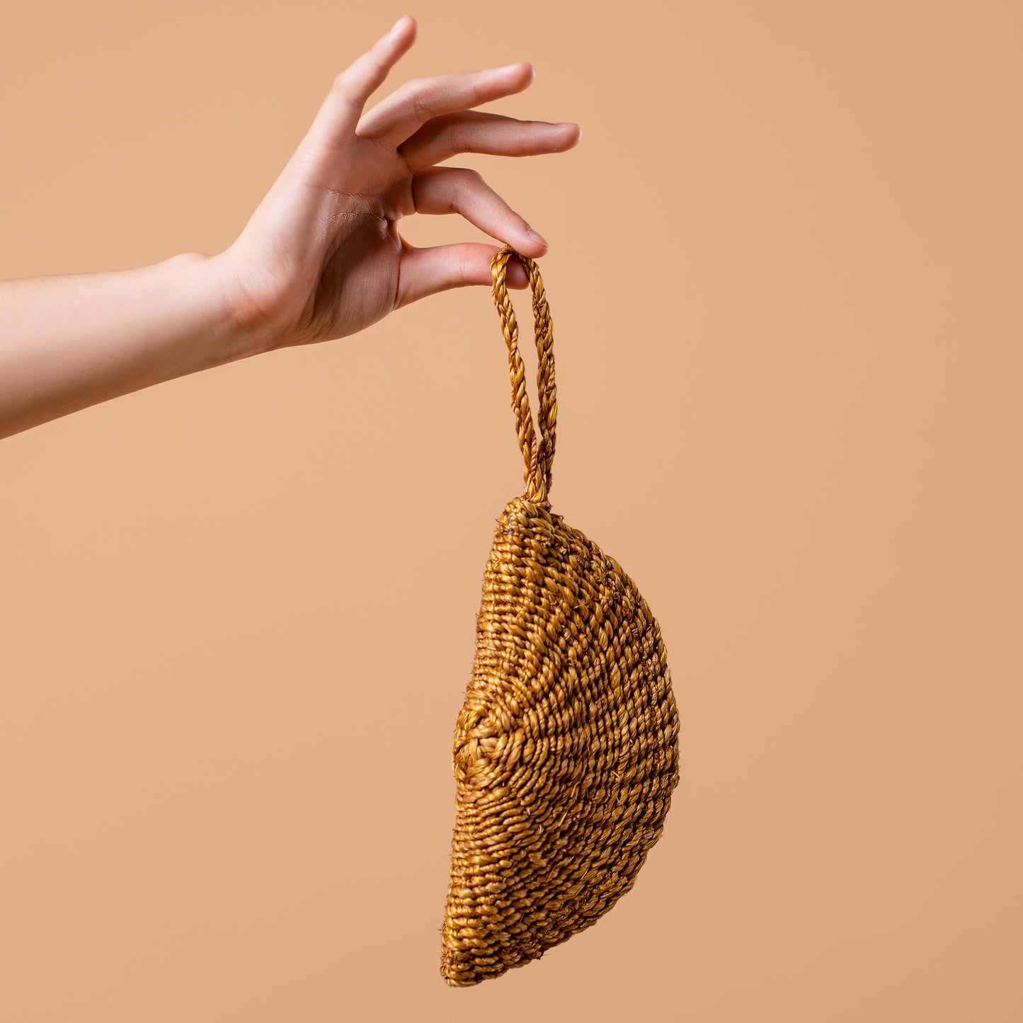 Emma Abaca Clam Purse